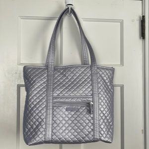 VERA TOTE
